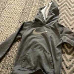 Nike girls sweatshirt size 6 used